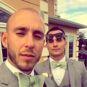 Meet your Posher, Carlos